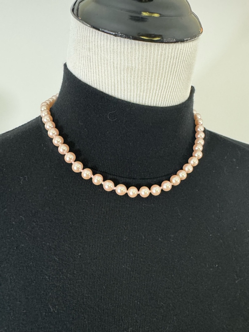 Vintage G.Silver Faux Pearl Necklace Pink Champagne Knotted 17” Gold Tone Clasp